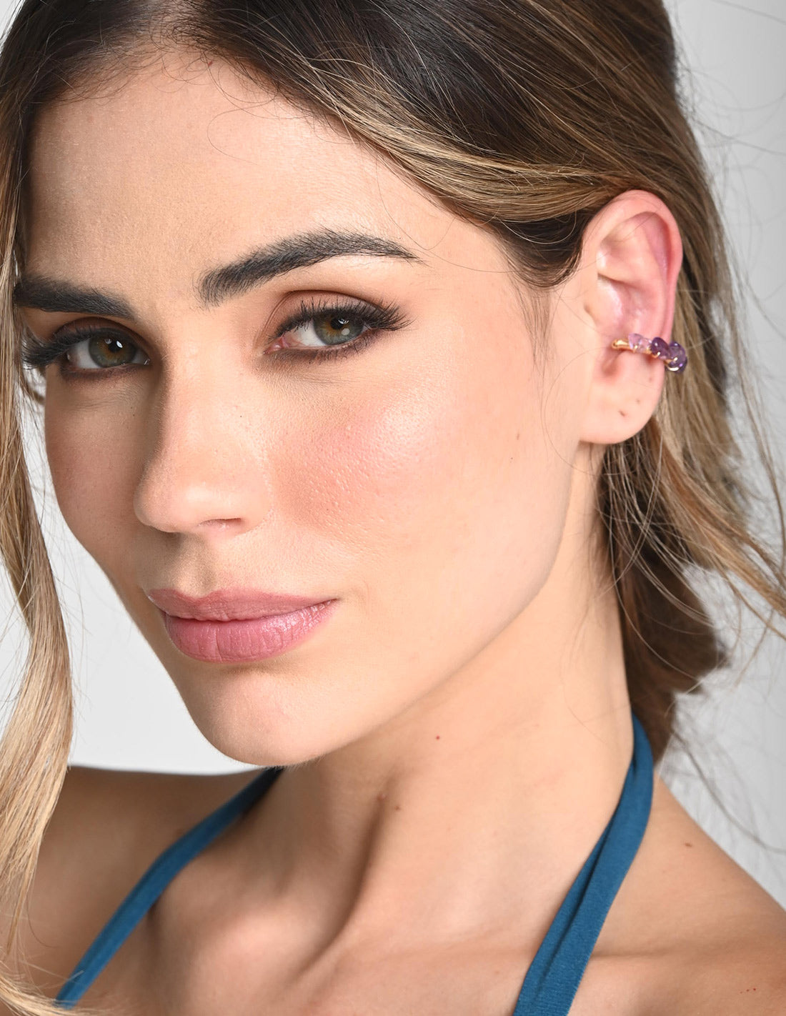 Ear Cuff Nala Amatista + Purple. Ear Cuff Color Amatista + Purple
