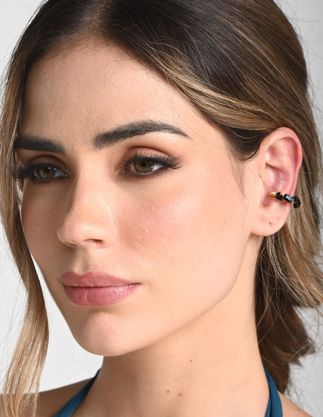 Ear Cuff Nala Falta Trad Color. Ear Cuff Color Falta Trad Color