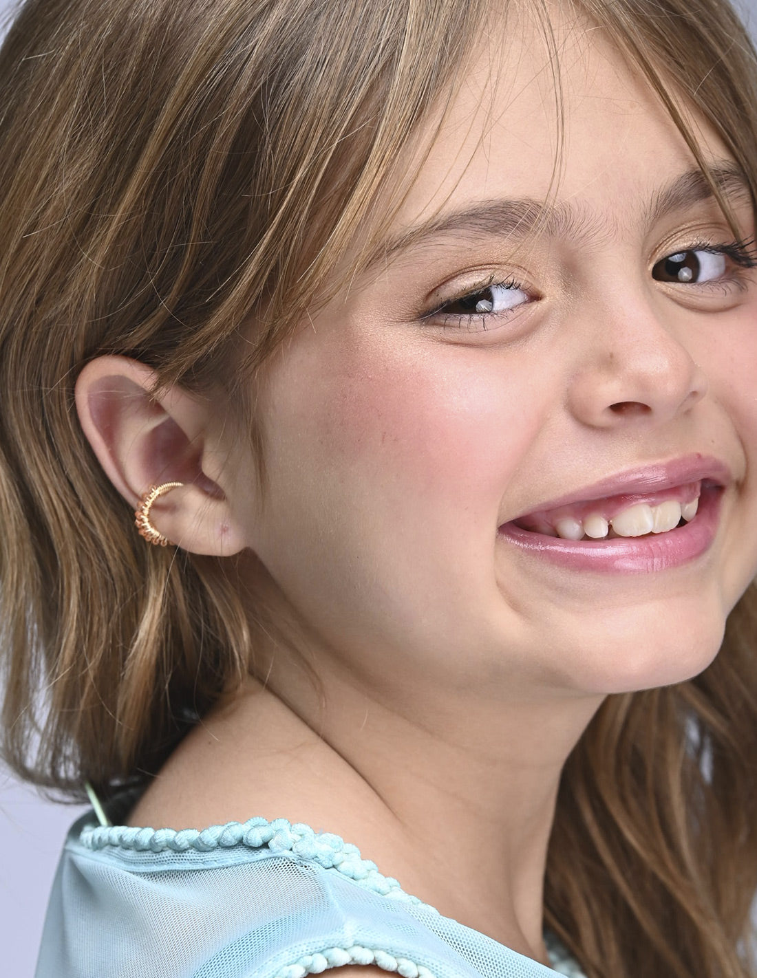 Ear Cuff Sorel Pink. Ear Cuff Color Pink