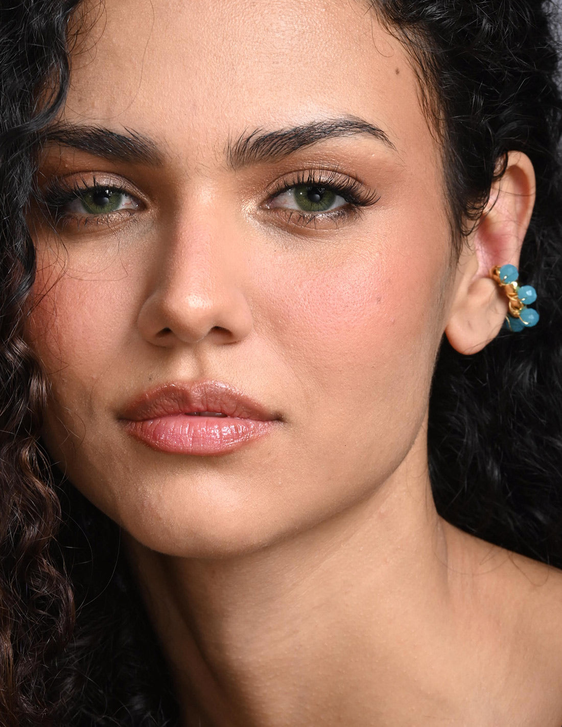 Ear Cuff Coil Murano Turquoise. Ear Cuff Color Turquoise