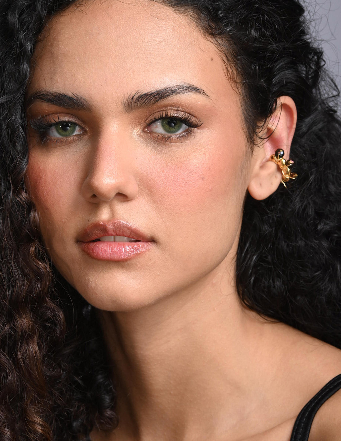 Ear Cuff Coil Murano Purple + Black. Ear Cuff Color Purple + Black