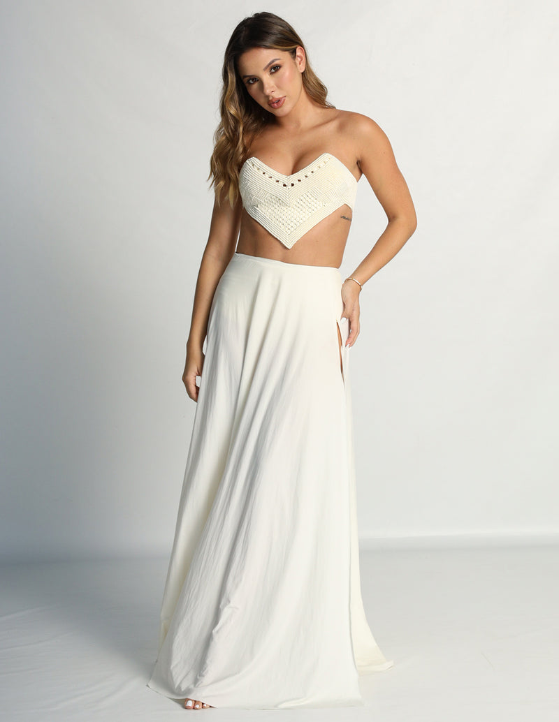 Outfit: Crop Top Pikoe & Falda Meadow Marfil