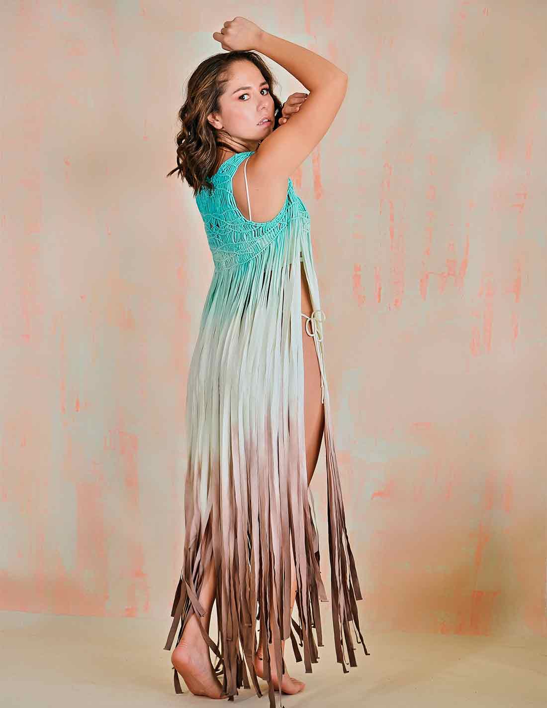 Chaleco Element Avaroa. Chaleco De Playa Con Macramé Y Teñido A Mano Color Avaroa. Entreaguas