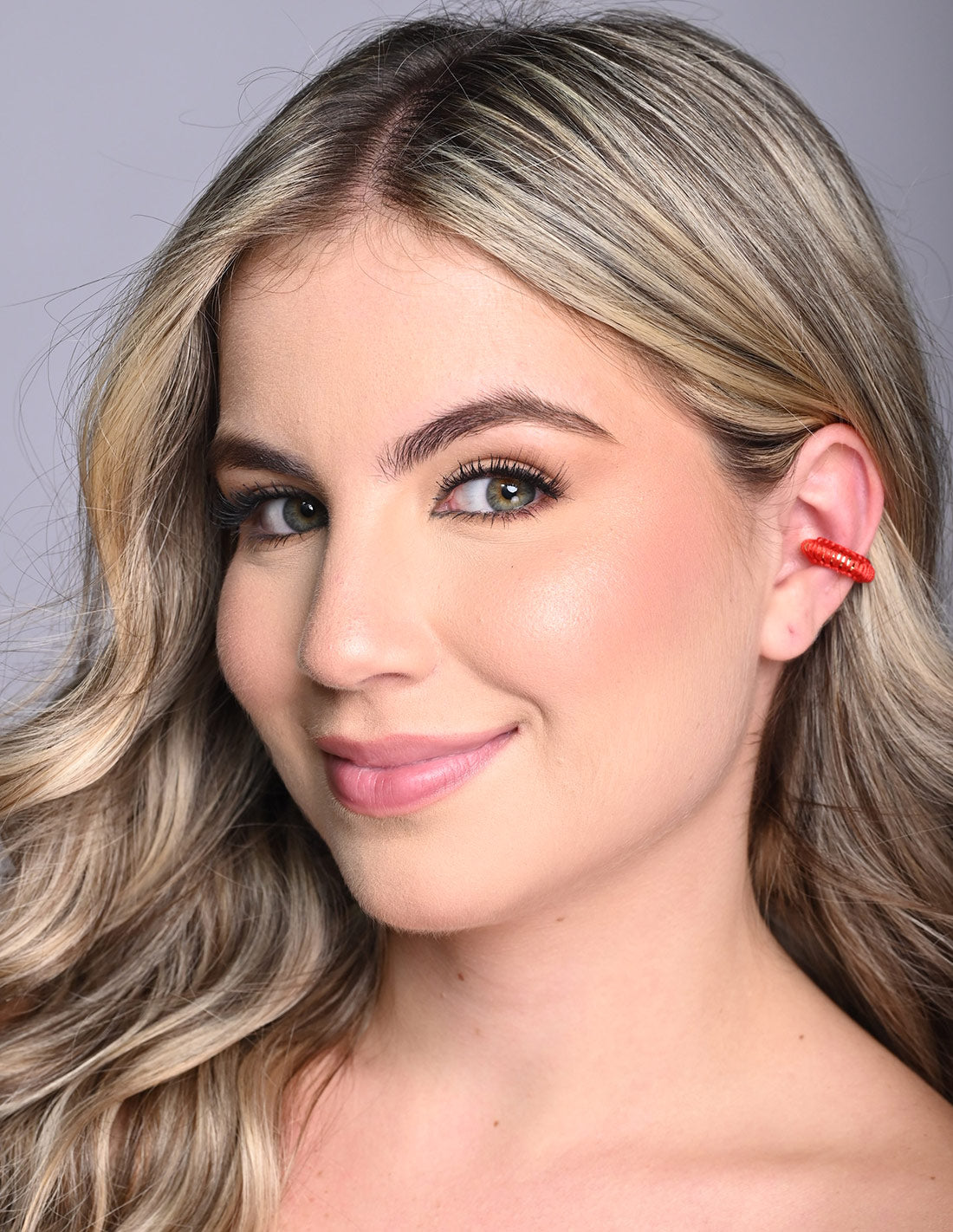 Ear Cuff Luna Llena Rojo