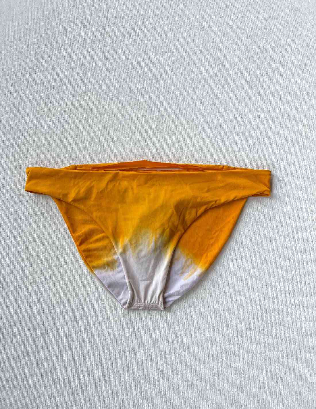 Panty 2 Mostaza. Panty De Bikini Color Mostaza. Entreaguas