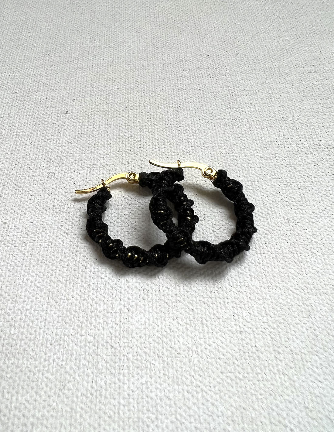 Areta Espiral Negro - Entreaguas Wearable Art