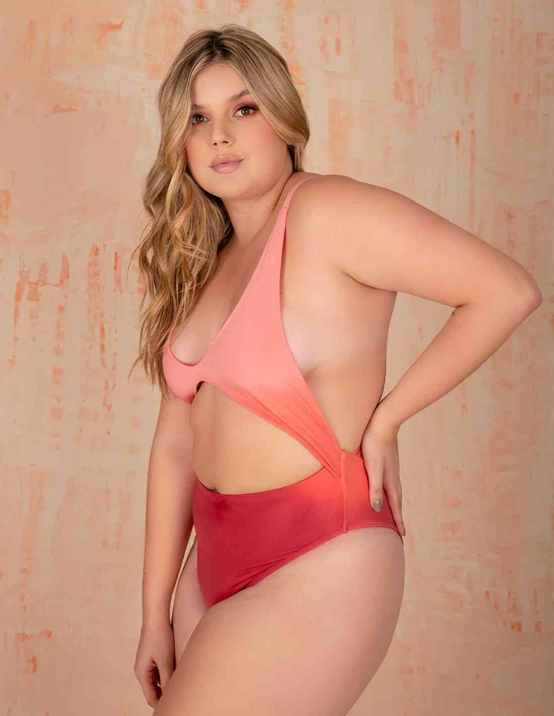 Entero Mirror Faded Red Flower - Entreaguas Wearable Art