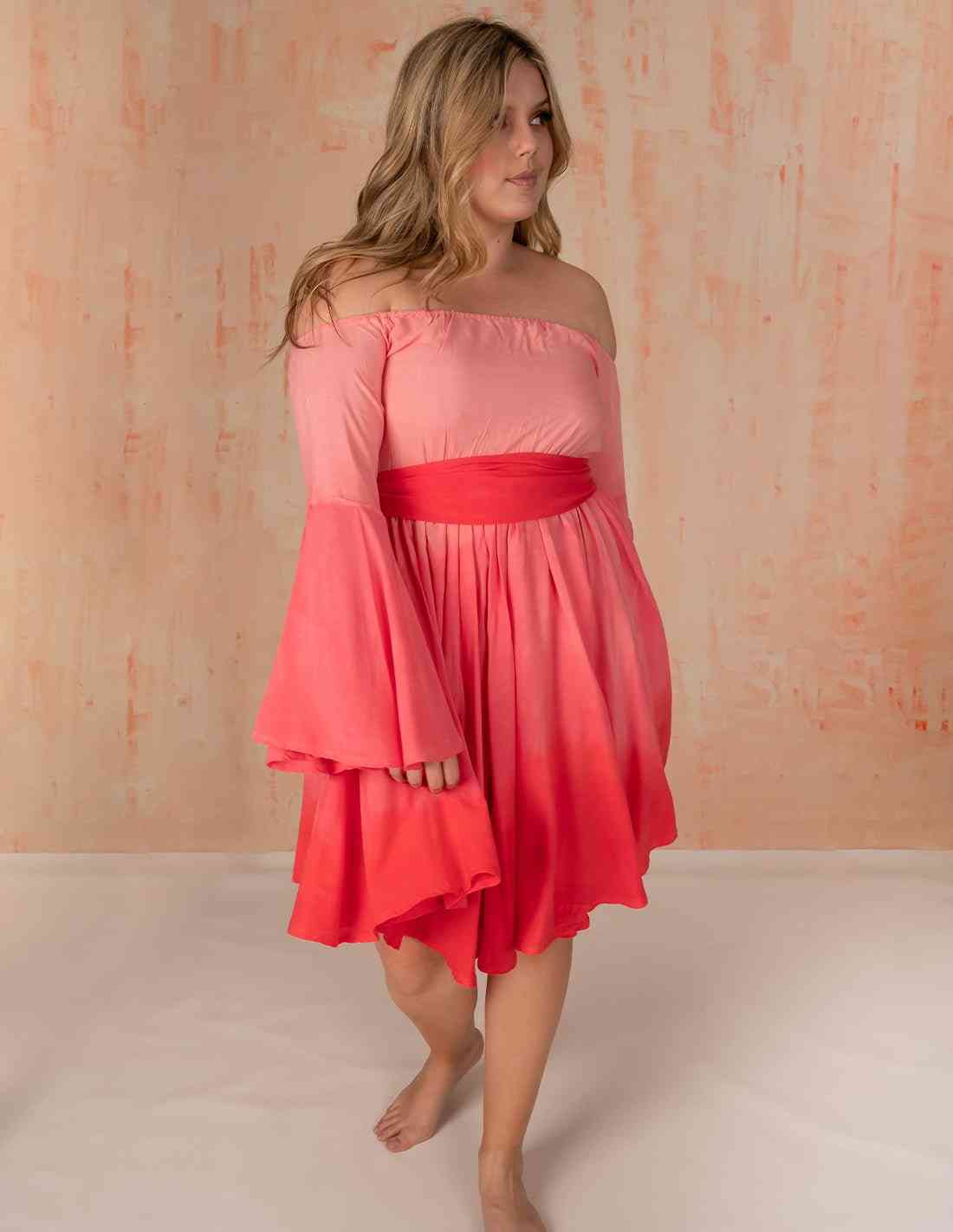 Vestido Butterfly Faded Red Flower. Vestido Teñido A Mano Color Faded Red Flower. Entreaguas