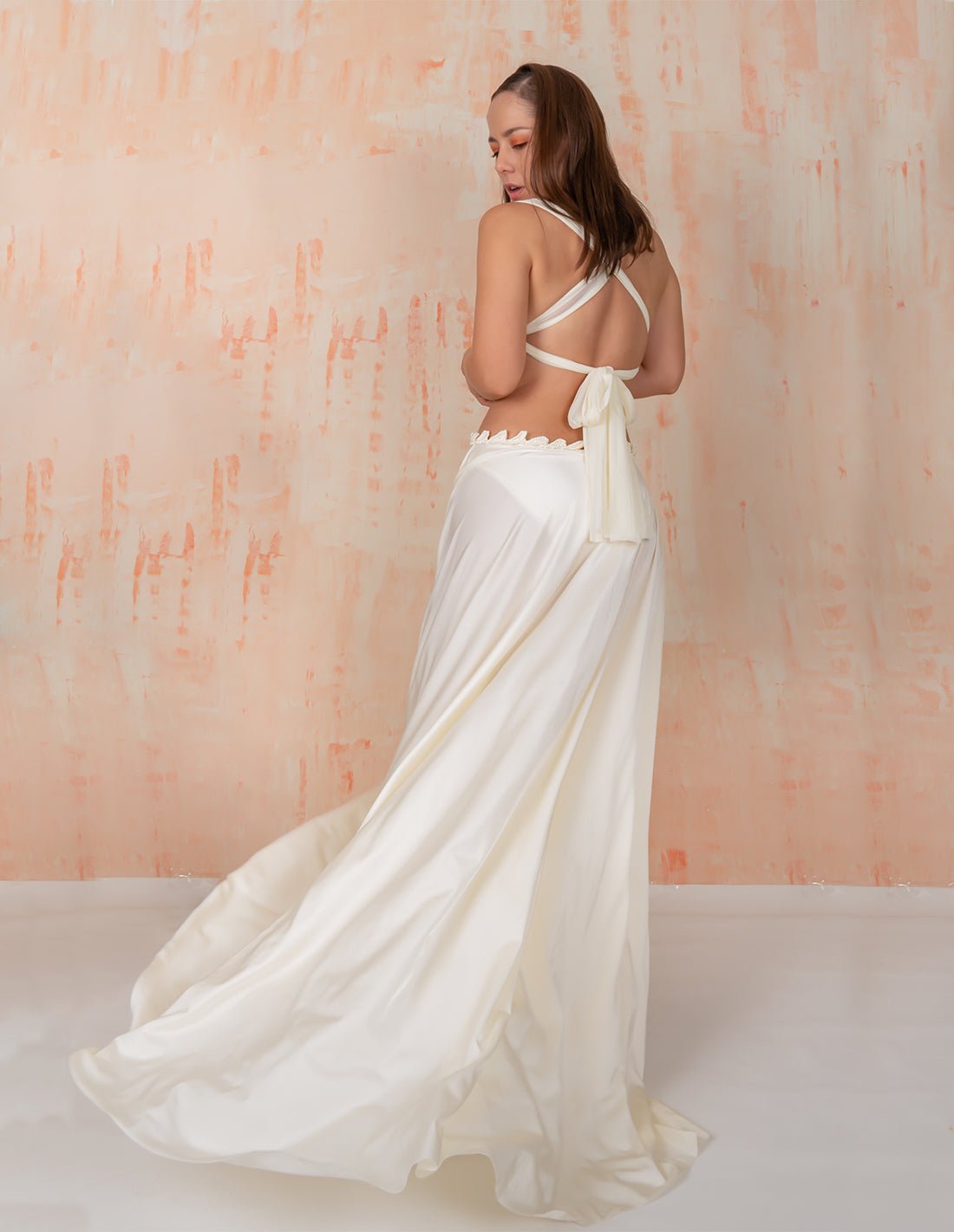 Vestido Peacock Marfil - Entreaguas Wearable Art